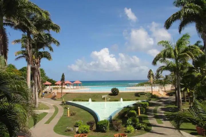 Karibeko : Exceptionnel & Rare : Plage , Piscine, Wifi Prive Сен-Франсуа Экстерьер фото